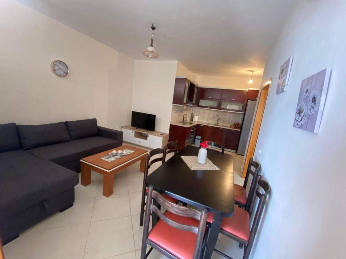 Titi'S Apartment Saranda ภายนอก รูปภาพ